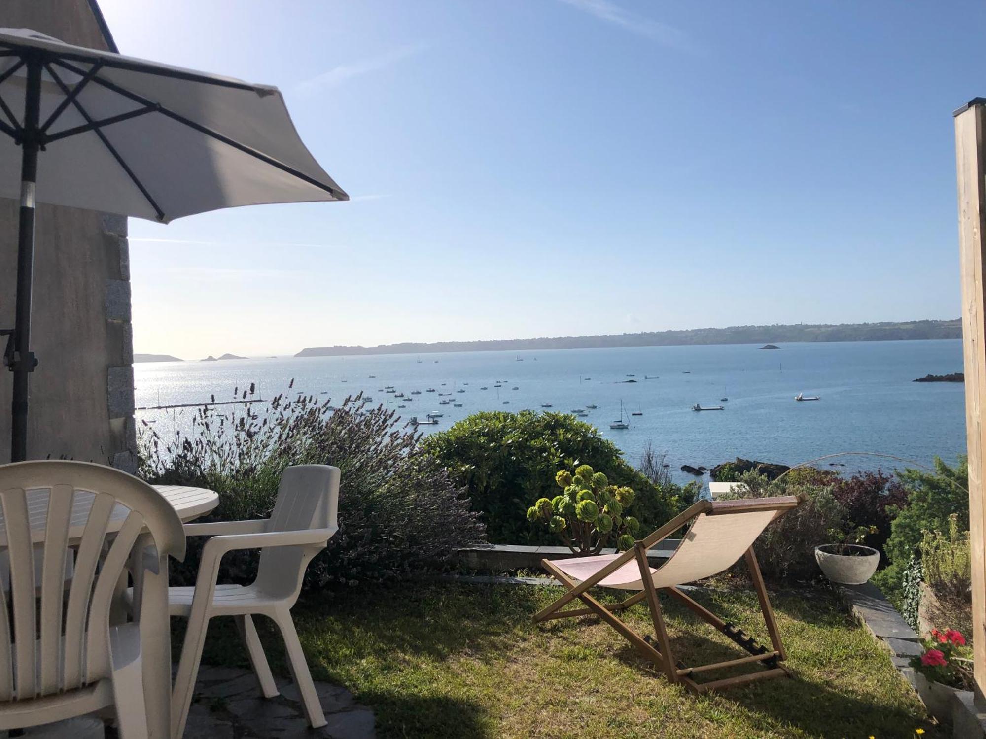 Maisonnette Pour 2 Personnes - Vue Mer - Plage A 100 Metres Ploubazlanec Eksteriør billede